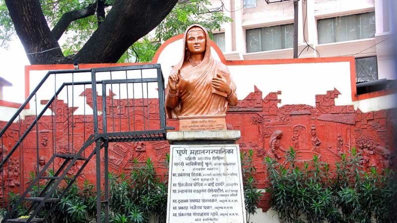 भारत की पहली महिला टीचर कौन थी